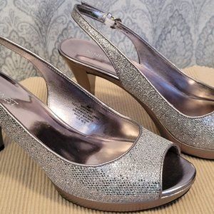 Nine West Silver Pumps - 8M
